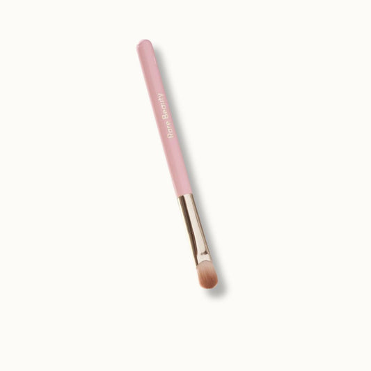 Stay Vulnerable All-Over Eyeshadow Brush